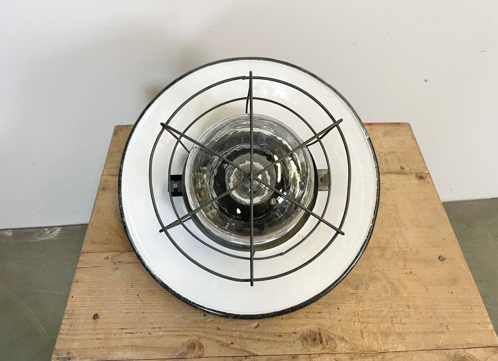photo furniture Industrial Cage Pendant Lamp, 1960s, 4x