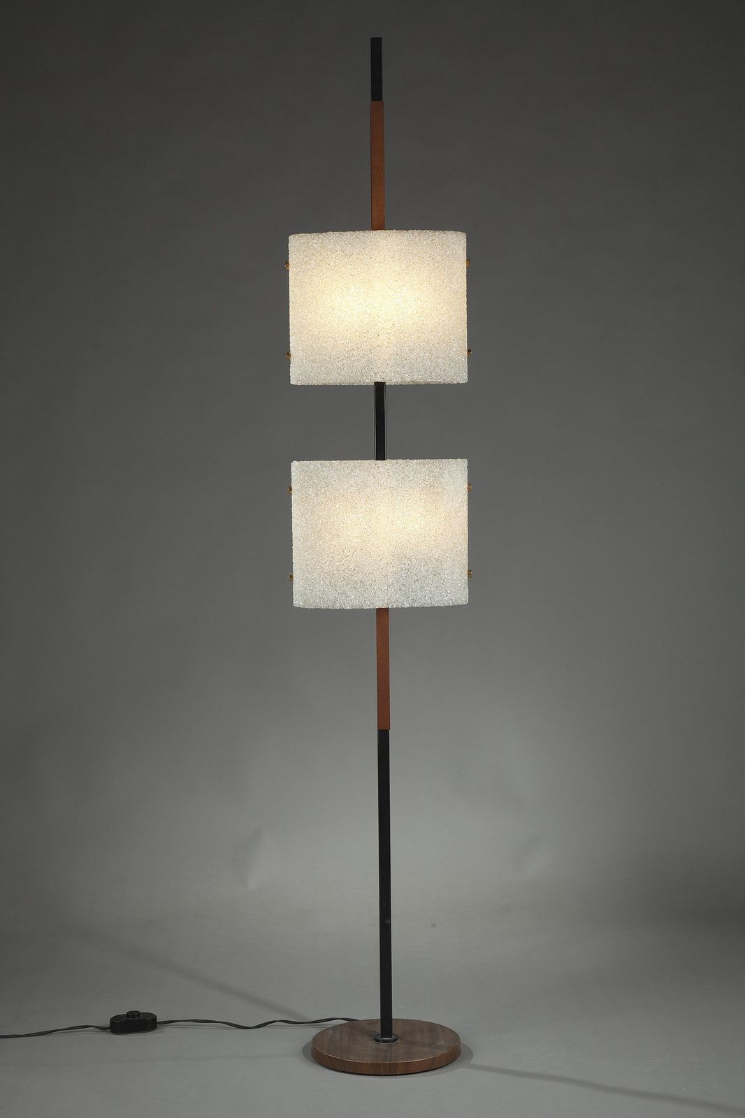 Scandinavische Vloerlamp in Zwart Gelakt Staal en Teak met Twee Granieten Perspex Diffusers photo for sale