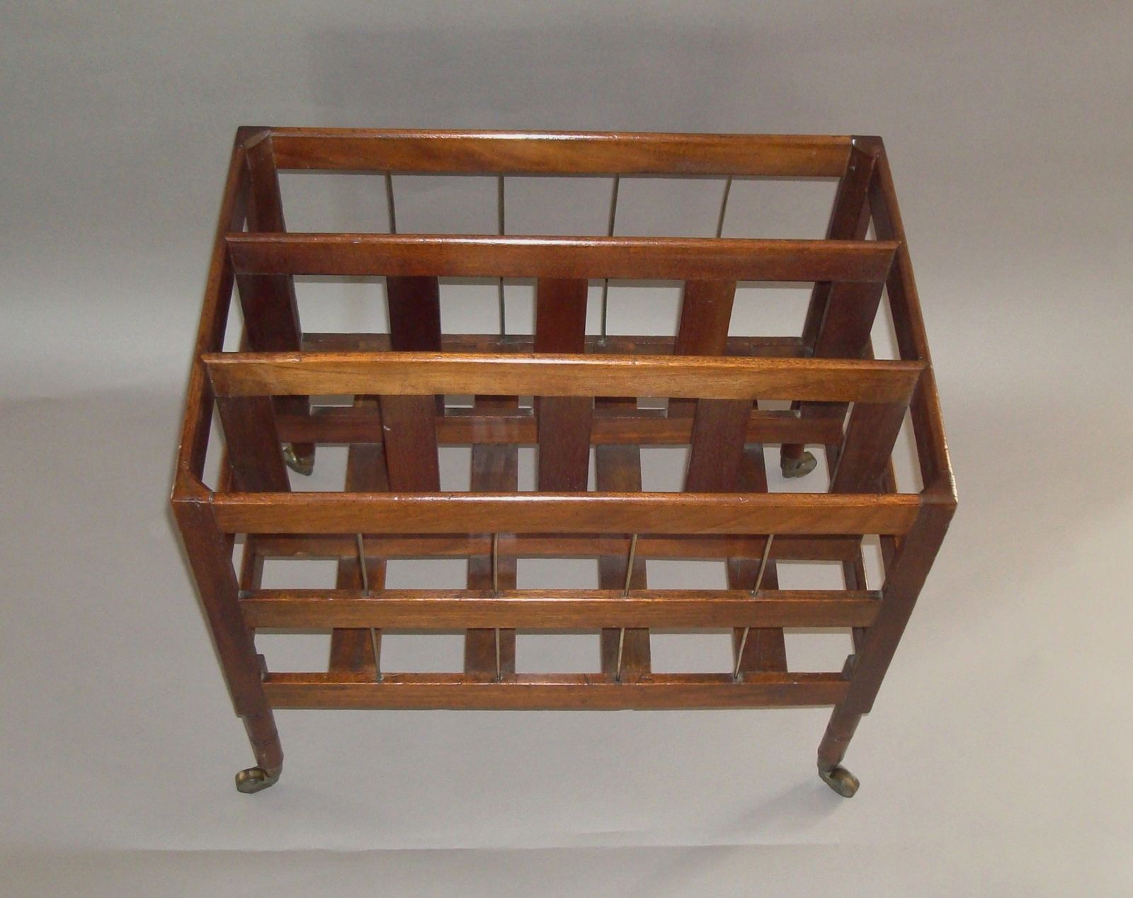photo furniture Regency Mahogany Canterbury, 1800s