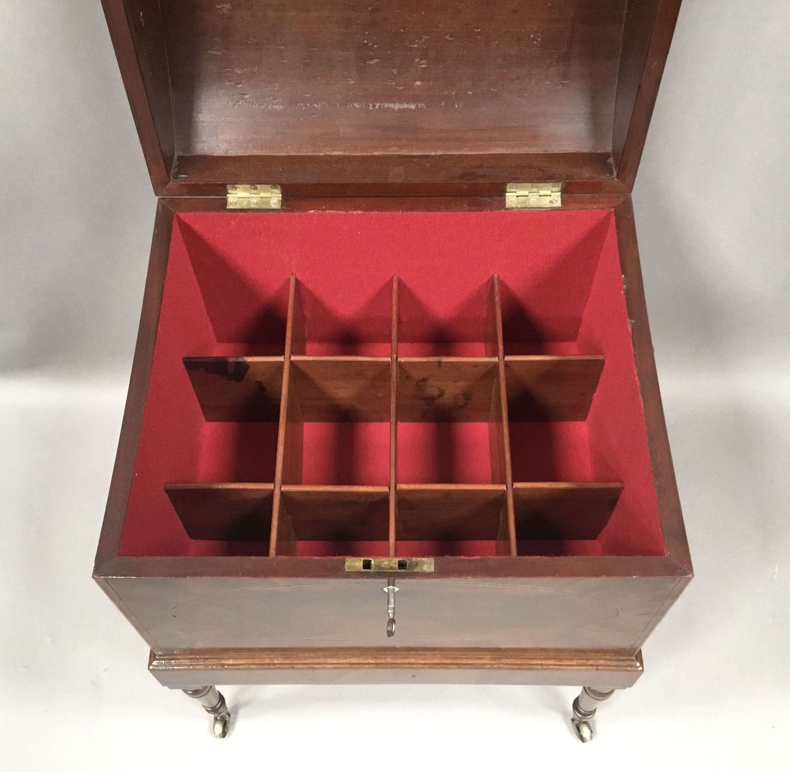 A Fine George III Sheraton Mahogany Cellarette photo 2475.0