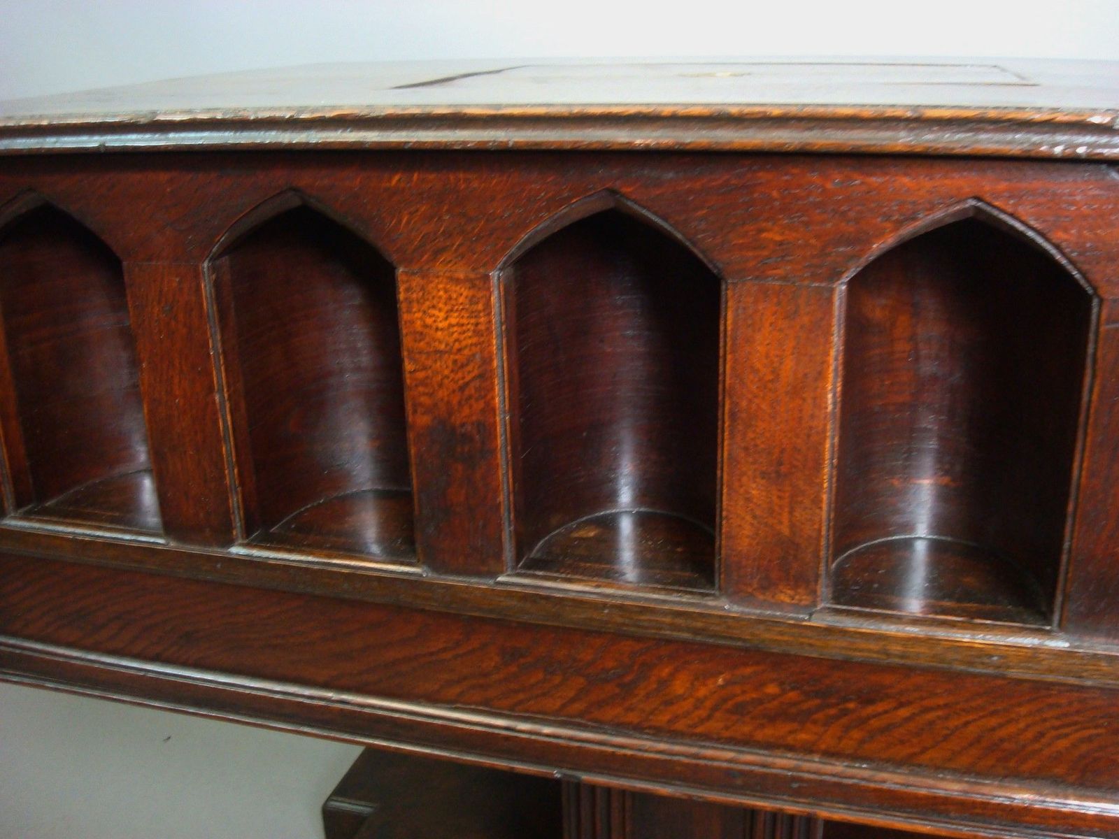 19th Century Gothic Oak Champagne Table photo vinterior