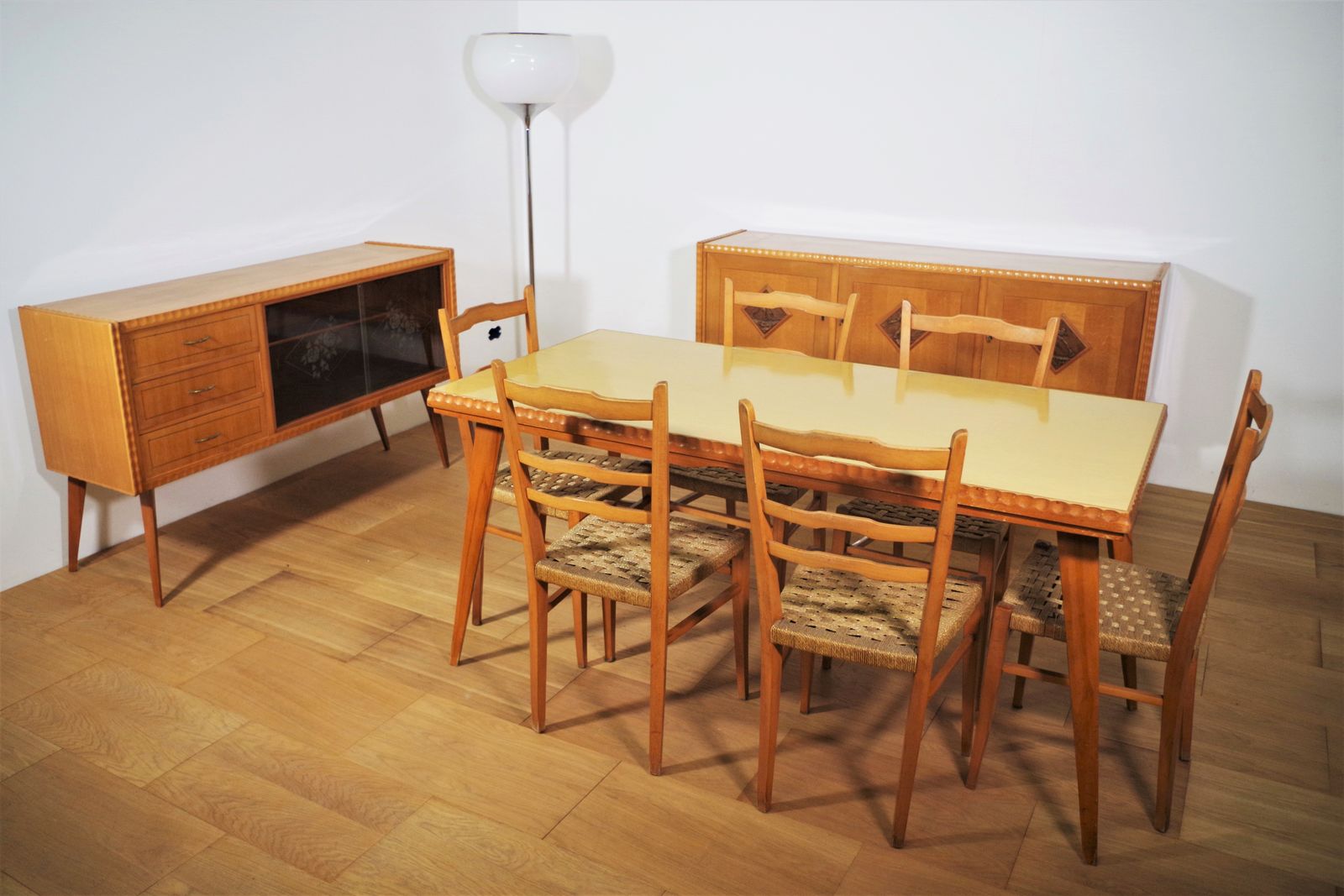 photo furniture Living Room Set Table And Chairs, 40s Wooden Sideboards
