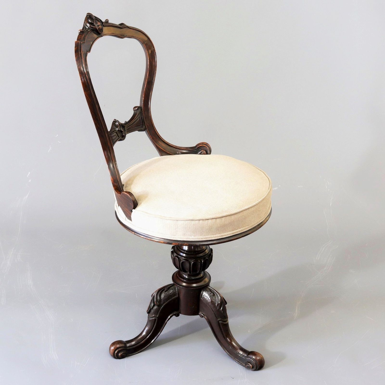 Mid Victorian Walnut Revolving Music Chair C1870 photo vinterior