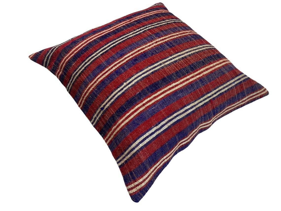 Tapis Kelim Kilim Pillow Cover ,Vintage Meditation Bench Kelim Teppich Boho Kilim photo vinterior