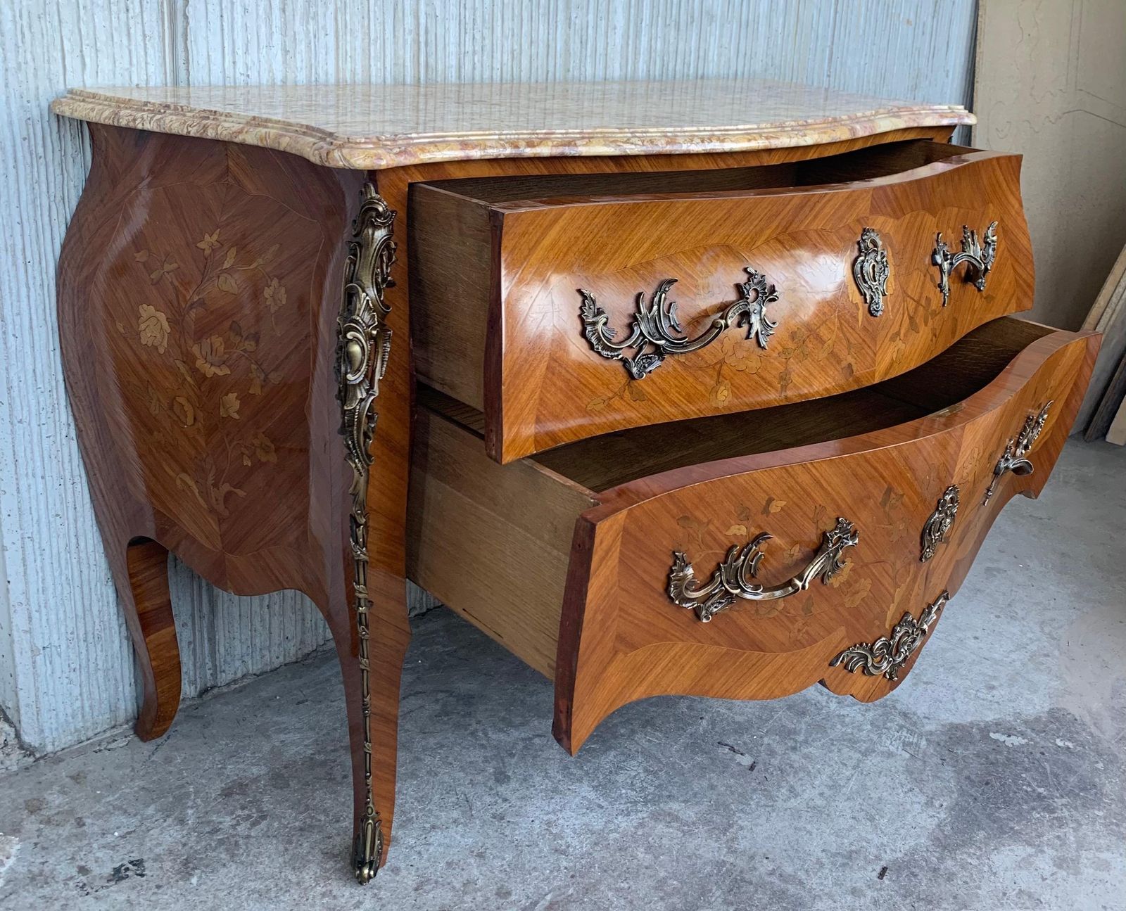photo furniture French Louis XV Style Fine Kingwood And Marquetry Ormolu Mounted Bombe Commode