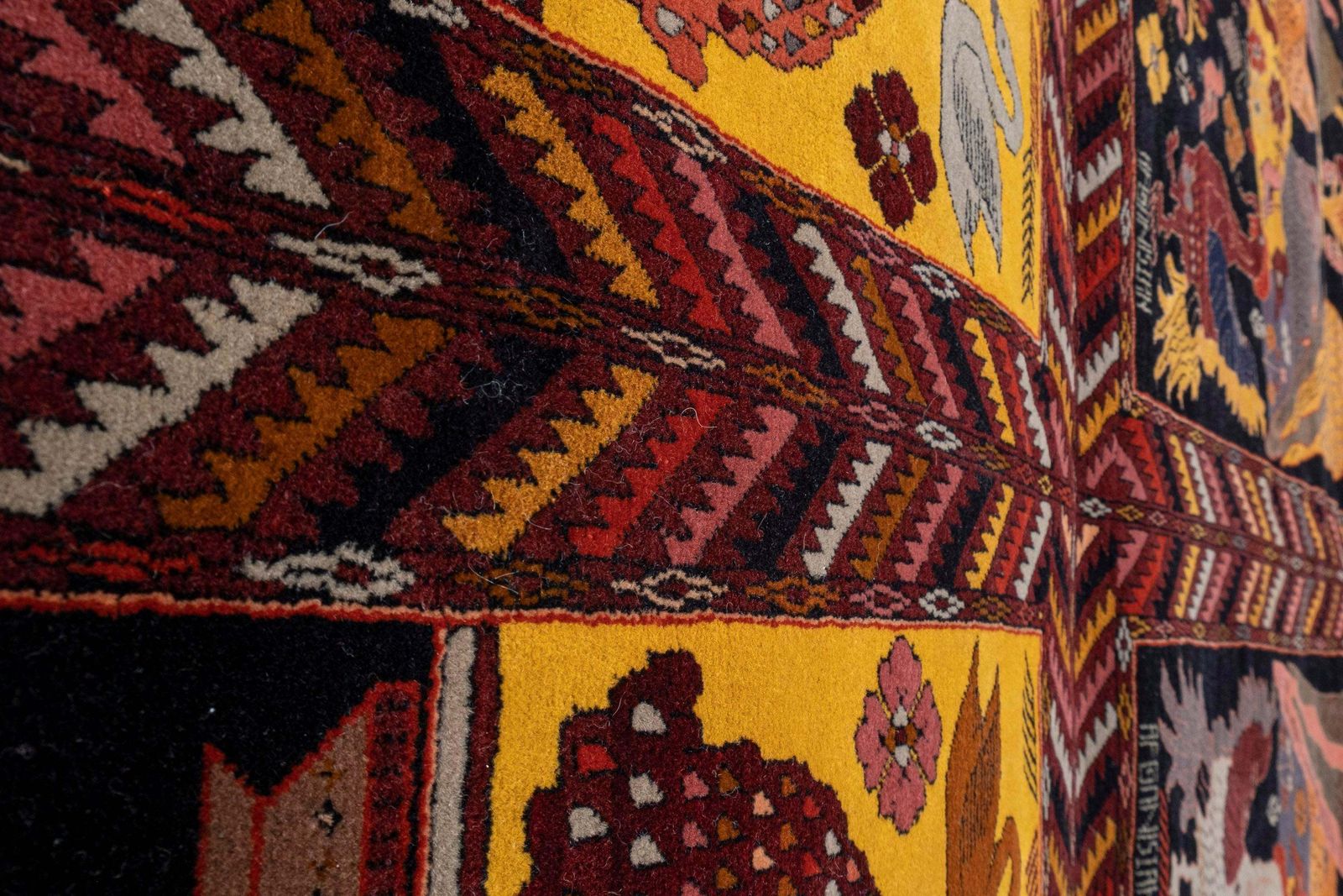 1970s Vintage Botanical Animal Handmade Wool Rug 6'8" X 9'11" photo buy