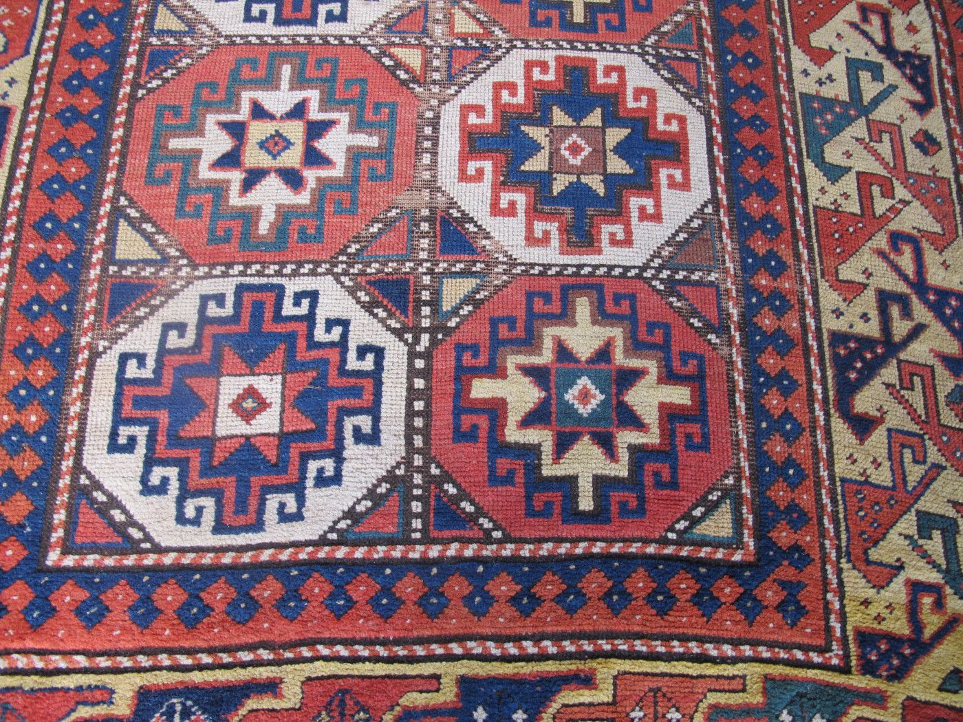 Antique Moghan Rug With Memling Guls, Caucasus Circa 1870, 2.60m X 1.20m photo vinterior