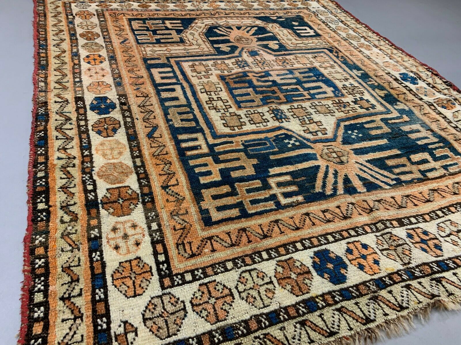Antique Dagestan Kazak Rug 124x114 Cm Caucasian, Gold, Blue, Rust Square Mediu photo vintage