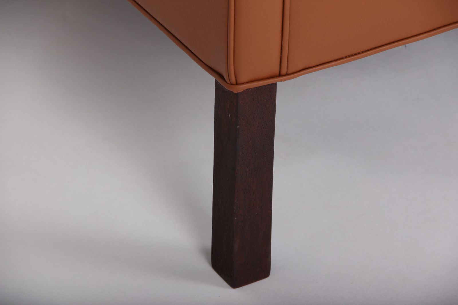 Børge Mogensen, 3 Seat Modell 2213. Brown Leather. Restored. photo for sale