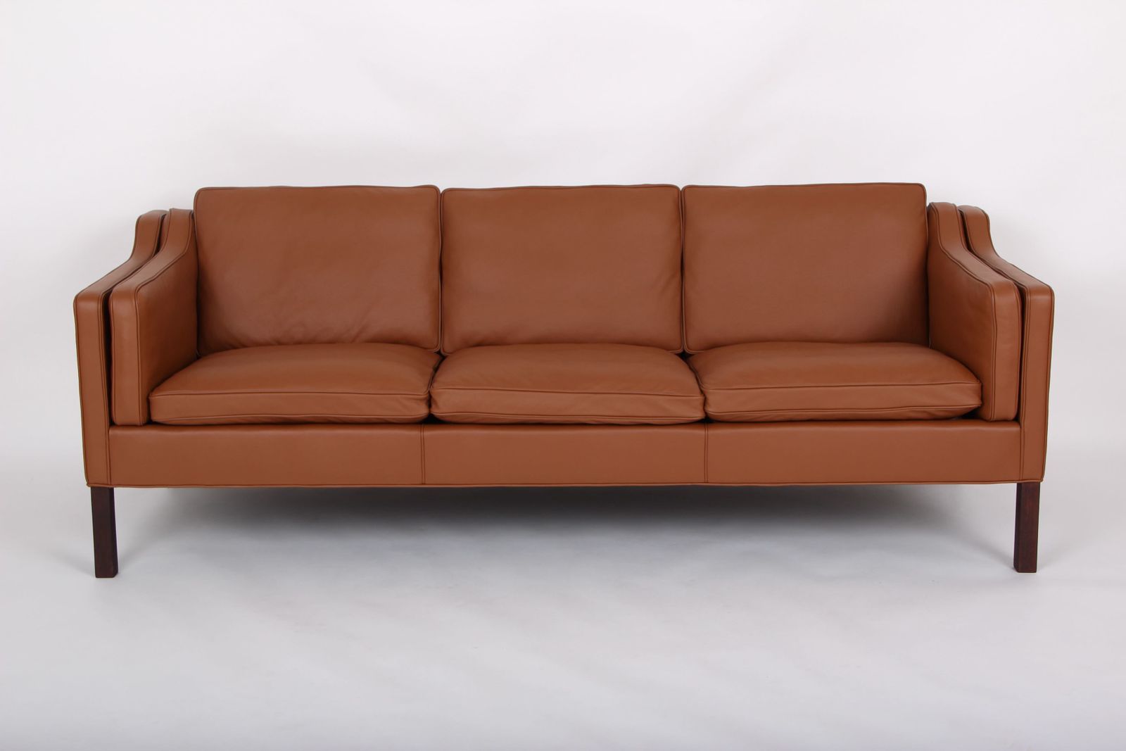 9900.0 Børge Mogensen, 3 Seat Modell 2213. Brown Leather. Restored. photo