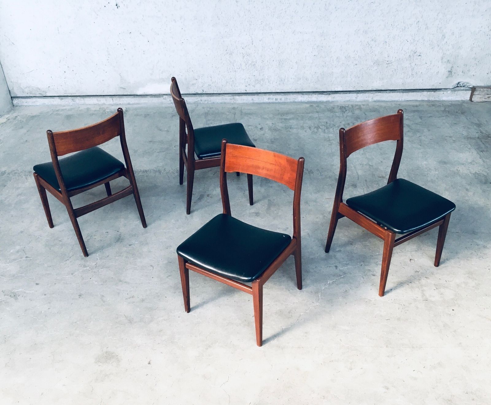 Midcentury Modern Scandinavian Design Teak Dining Chair Set