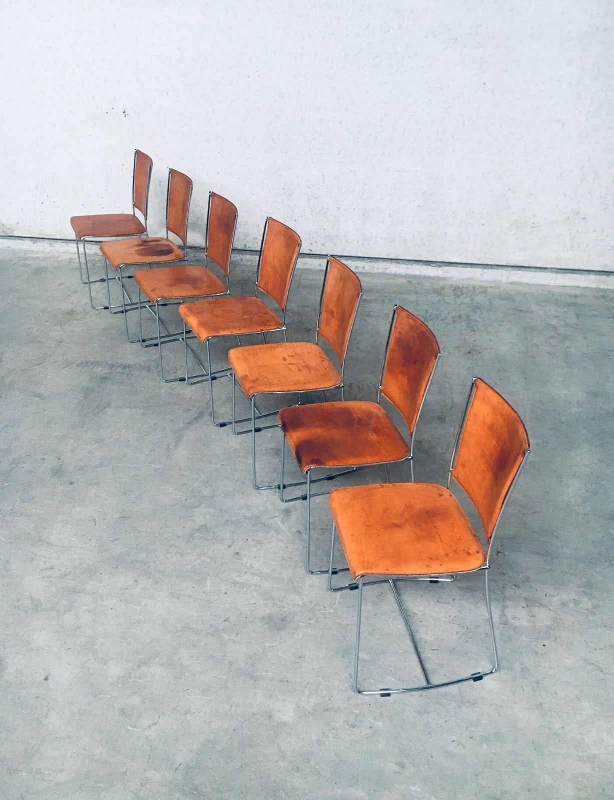 2976.0 Postmodern Italiaans Design Lederen Eetkamerstoelen Set Van Segis, Italië, Jaren 1990 photo