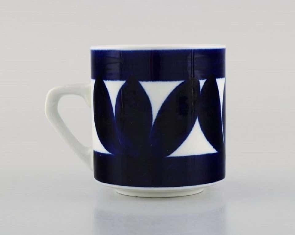 Raija Uosikkinen For Arabia, Eight Sotka Coffee Cups With Saucers photo Home Decor