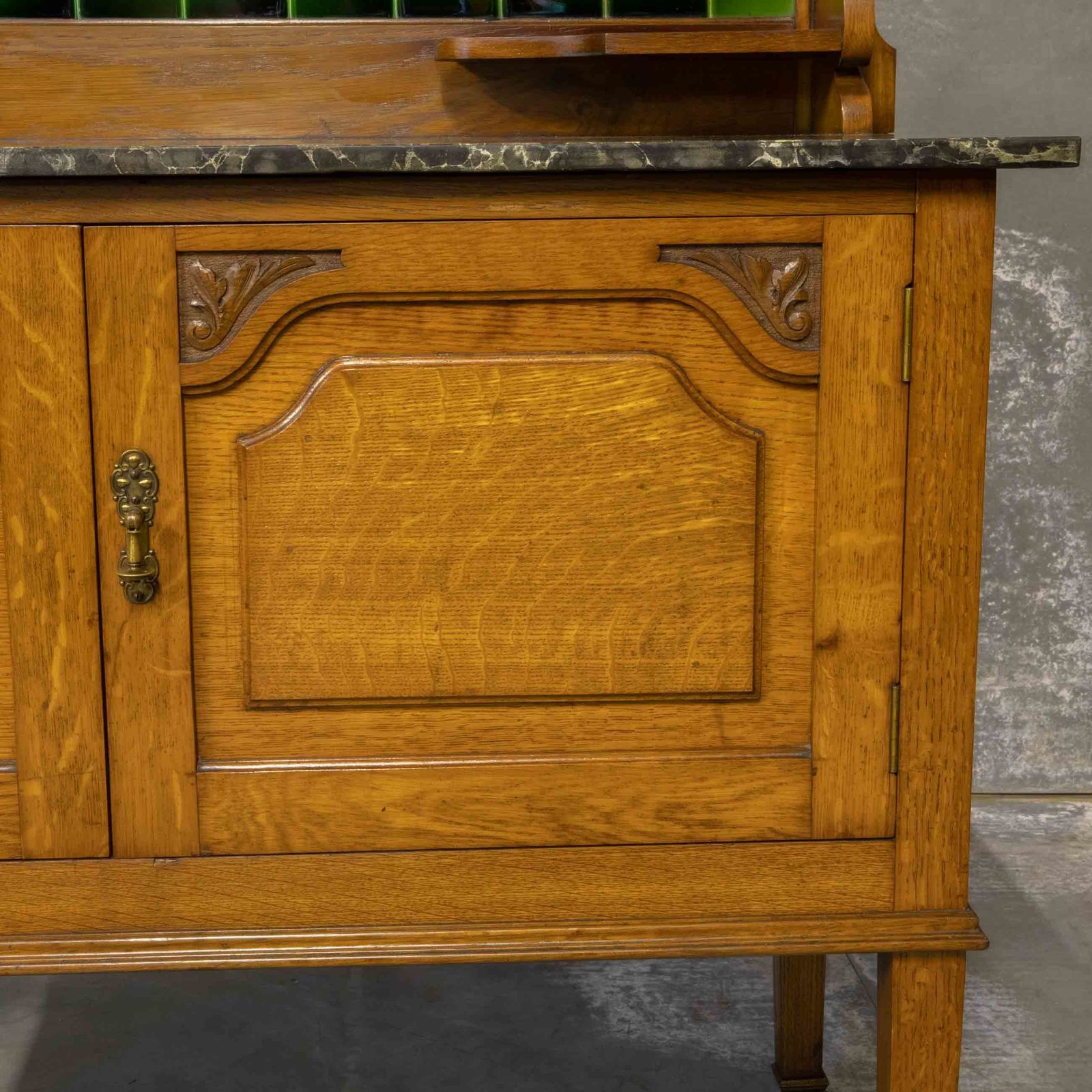 photo furniture Edwardian Oak Washstand, 1900s
