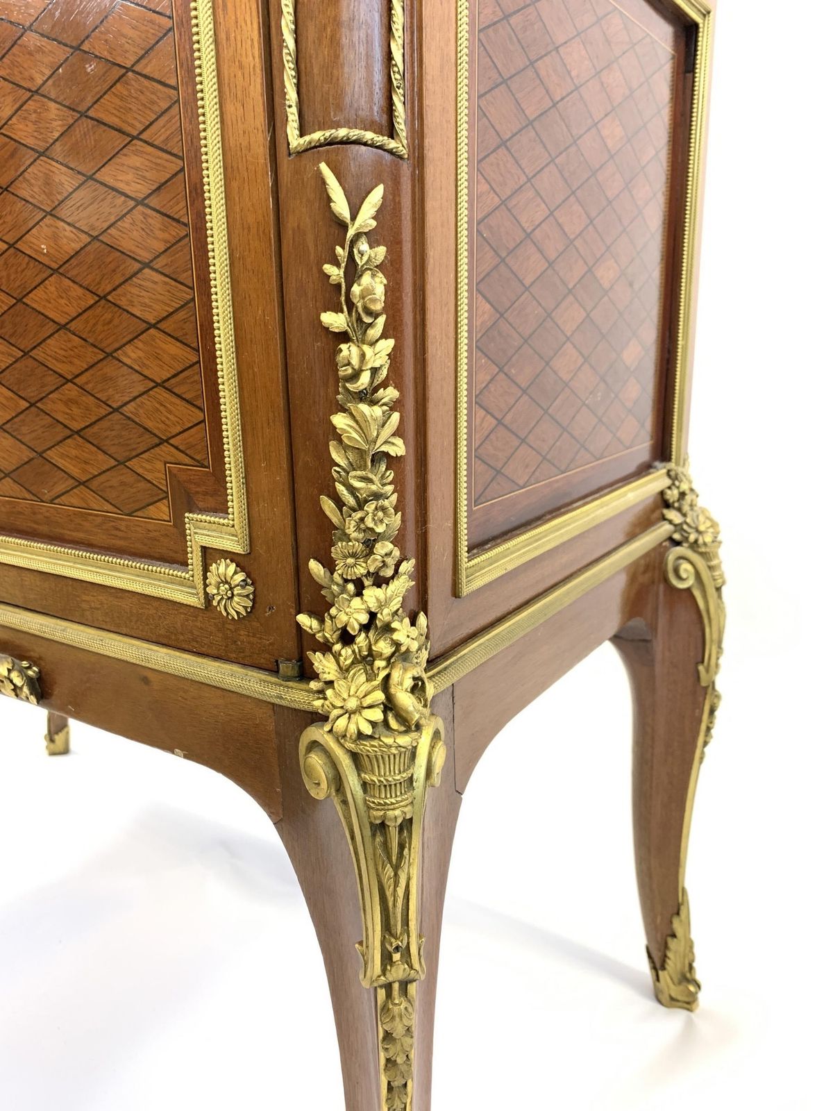 Louis XVI Style Display Cabinet With Ormolu Mounts, Maison Krieger, France, 19th Century photo vinterior