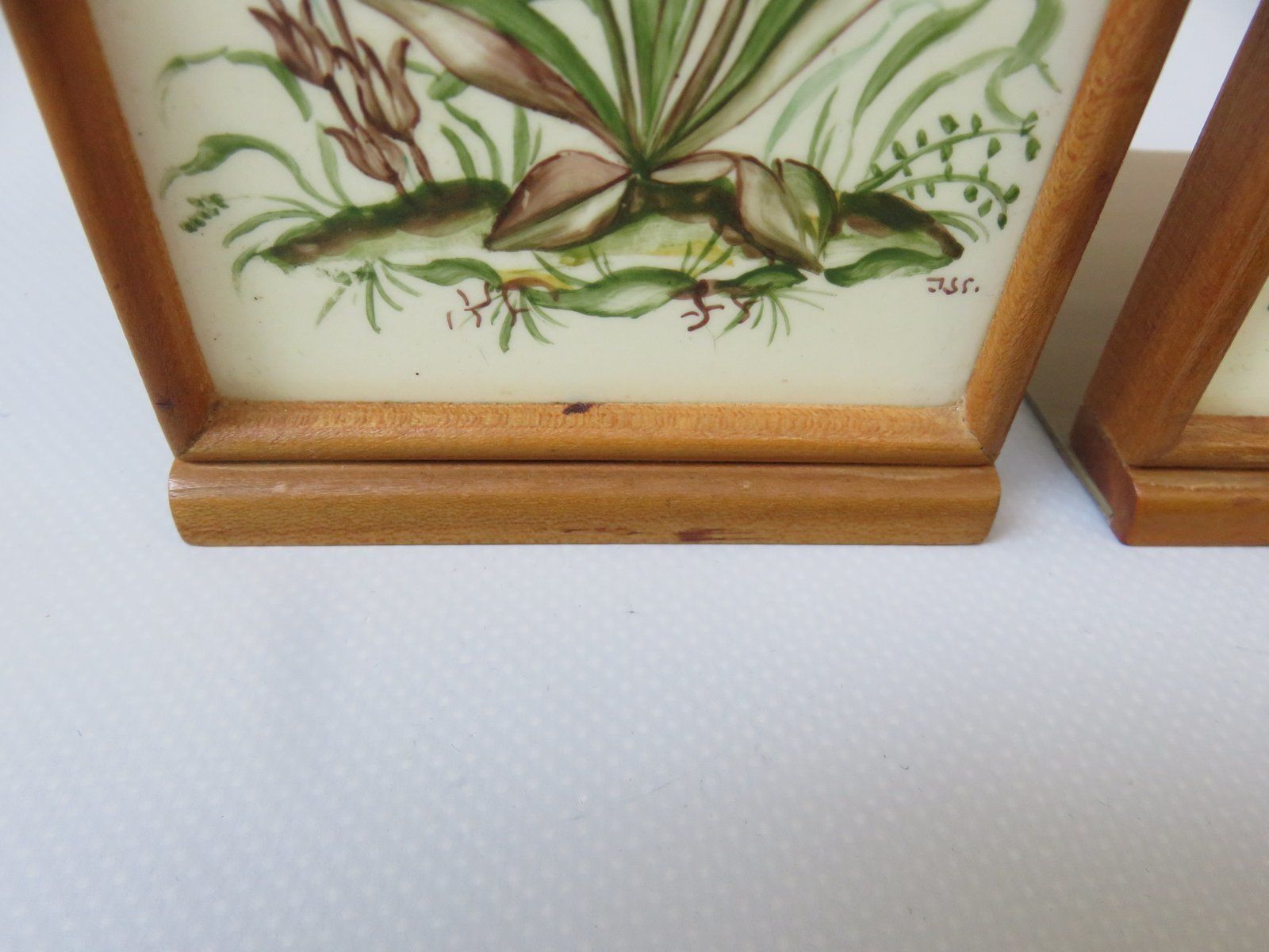photo furniture Meadow Flowers, Ilse Wehe, Painting, 1950s, Ceramics, Set Of 2