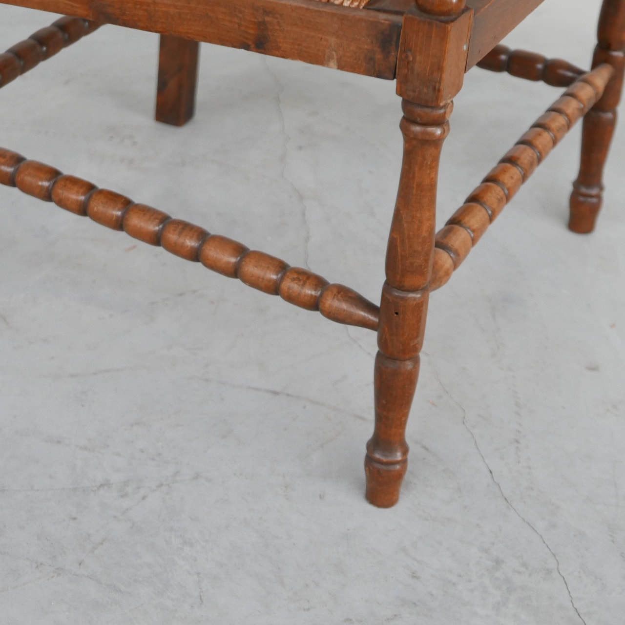 photo vinterior Two Pairs Of French Mid Century Rush Oak Armchairs