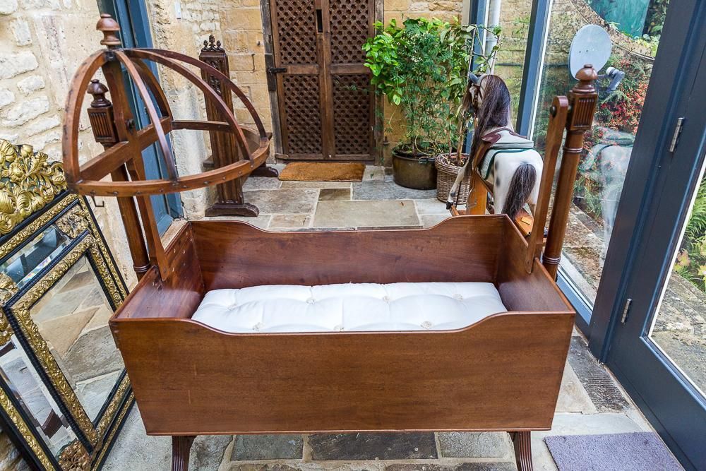 photo vintage 19th Century Canopied Child's Cradle