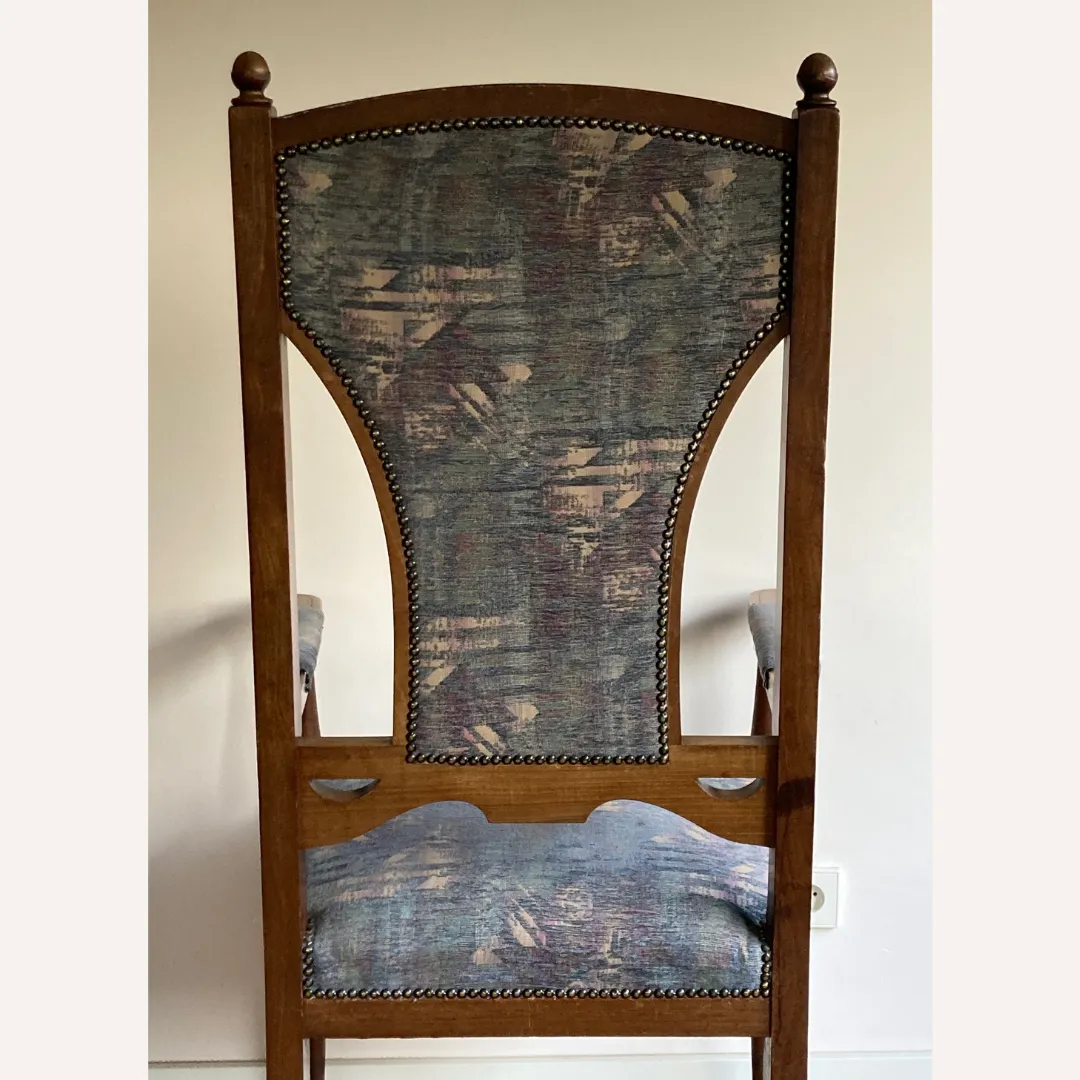 photo vinterior Antique English Arts And Crafts Armchair