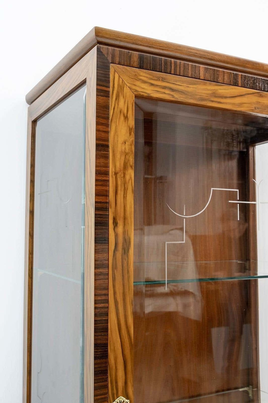 photo vinterior Art Dèco Italian Walnut Vitrines Or Bar Display Cabinet, 1925