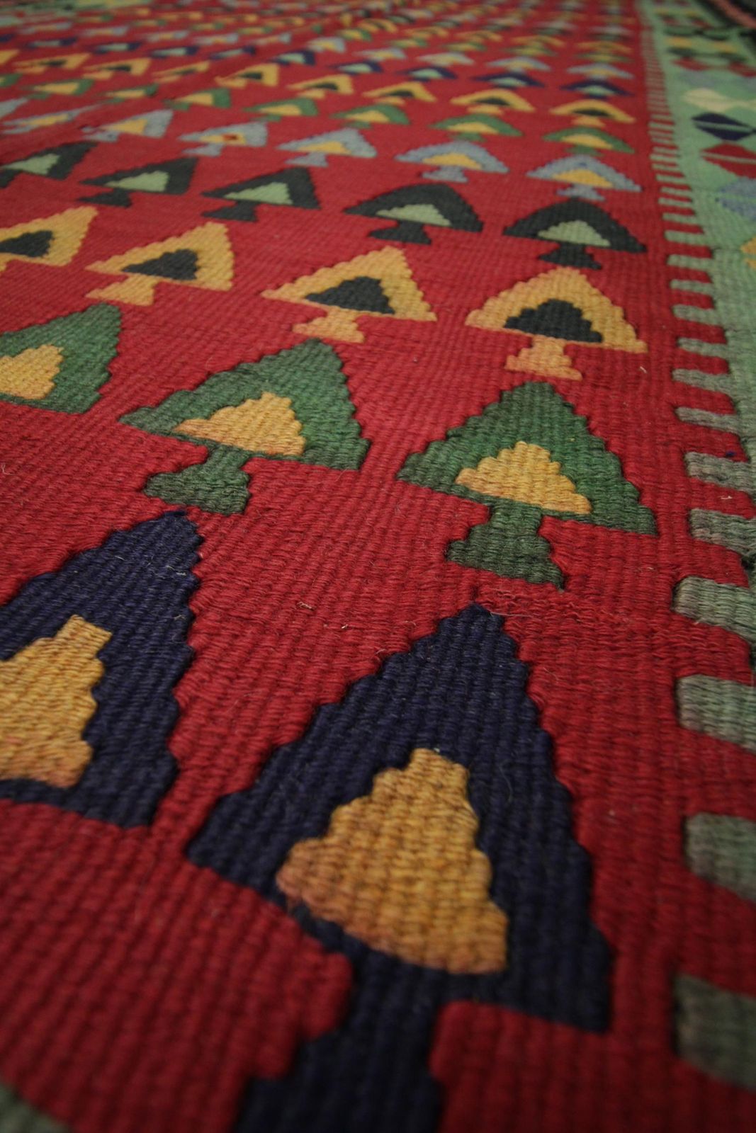 Handmade Carpet Vintage Kilim Rug, Traditional Tribal Red Wool Area Rug photo Textiles