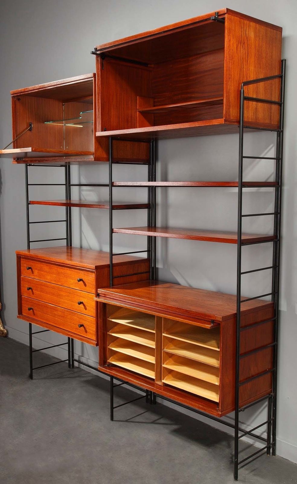 Scandinavische houten boekenkast uit de jaren 1960 photo for sale