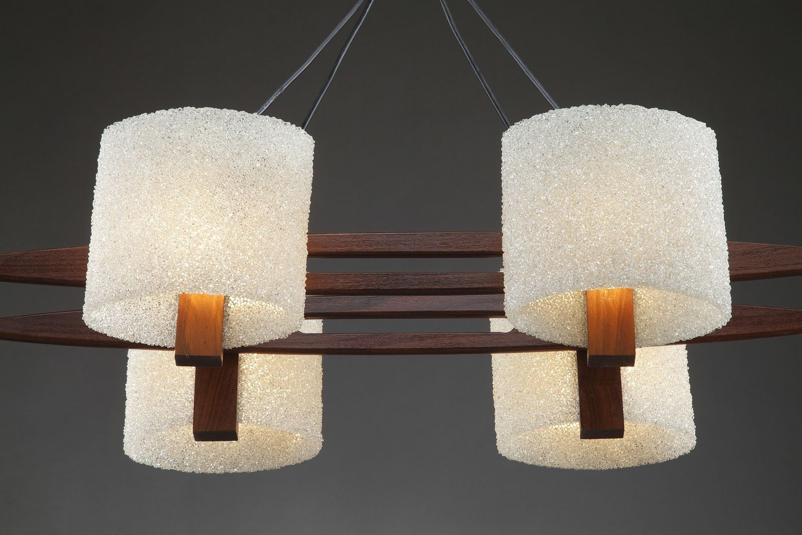 photo for sale Lampe suspendue scandinave en teck et Perplex granit