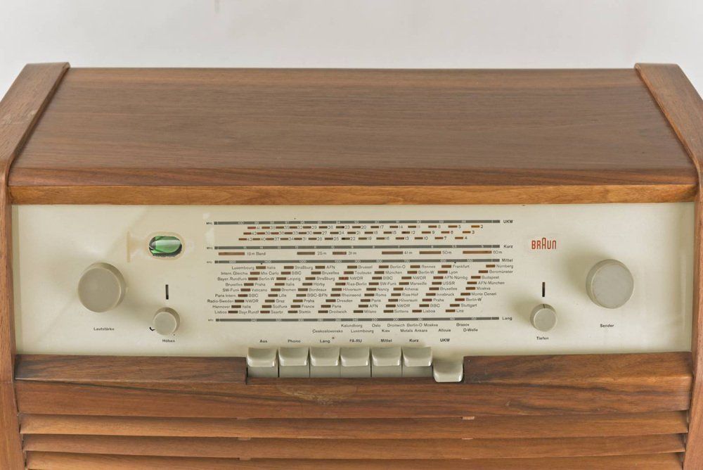 German Ts G Table Radio By Hans Gugelot And Helmut Müller Kühn For Braun Ag, 1955 photo 5028.0