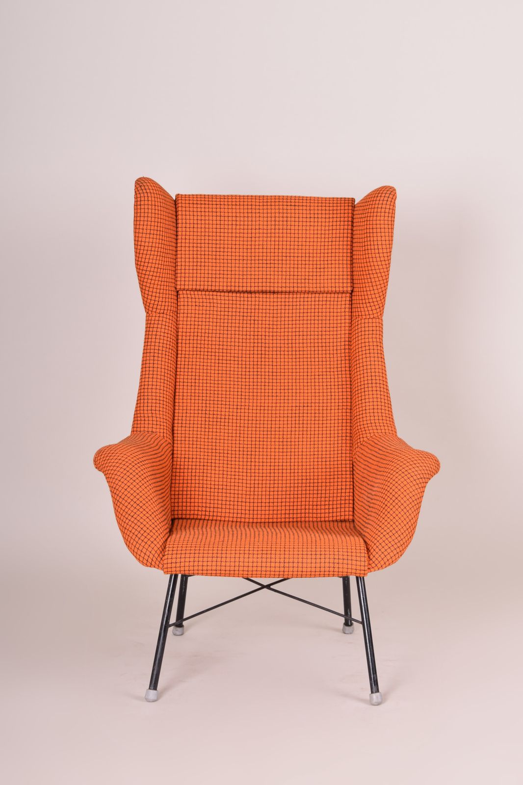Orange Mid Century Modern Armchair, Made In 1960s Czechia. Restored. Navratil. photo vinterior