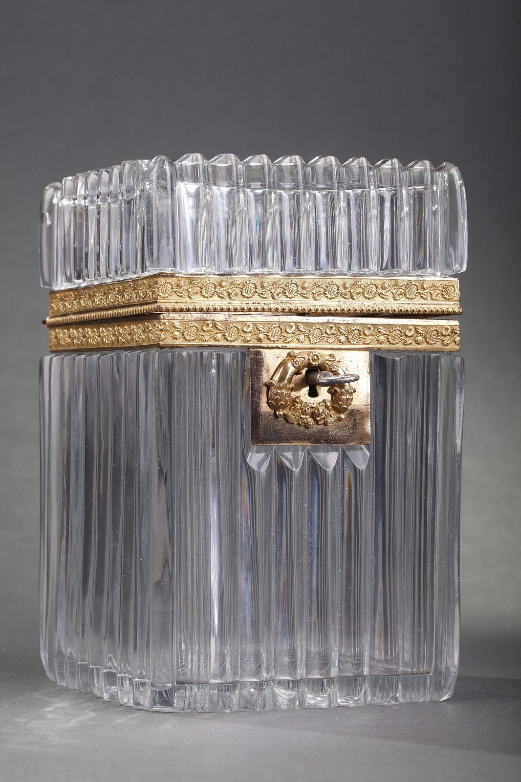 Coffret en cristal taillé Charles X à montures en ormolu photo for sale