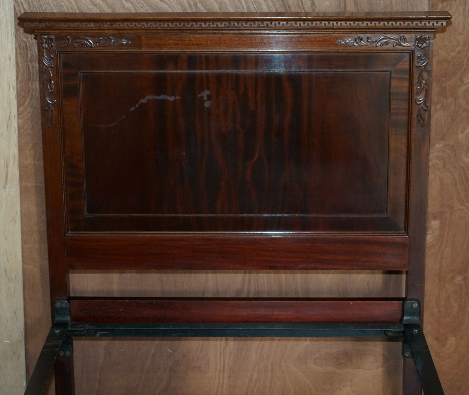 Antique Honduras Mahogany English Hand Carved With Castors Single Bed Frame photo 1500.0