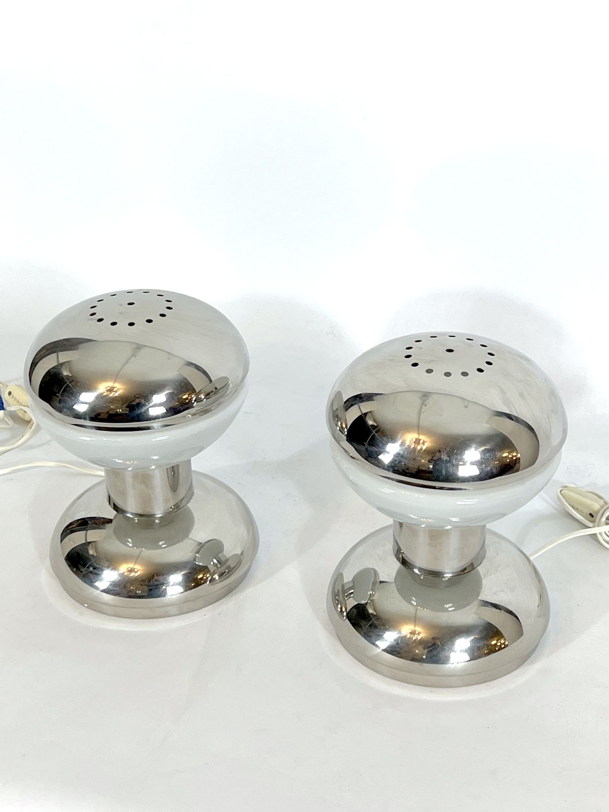 Goffredo Reggiani, Chrome And Milk Glass Table Lamps From 70s photo vintage