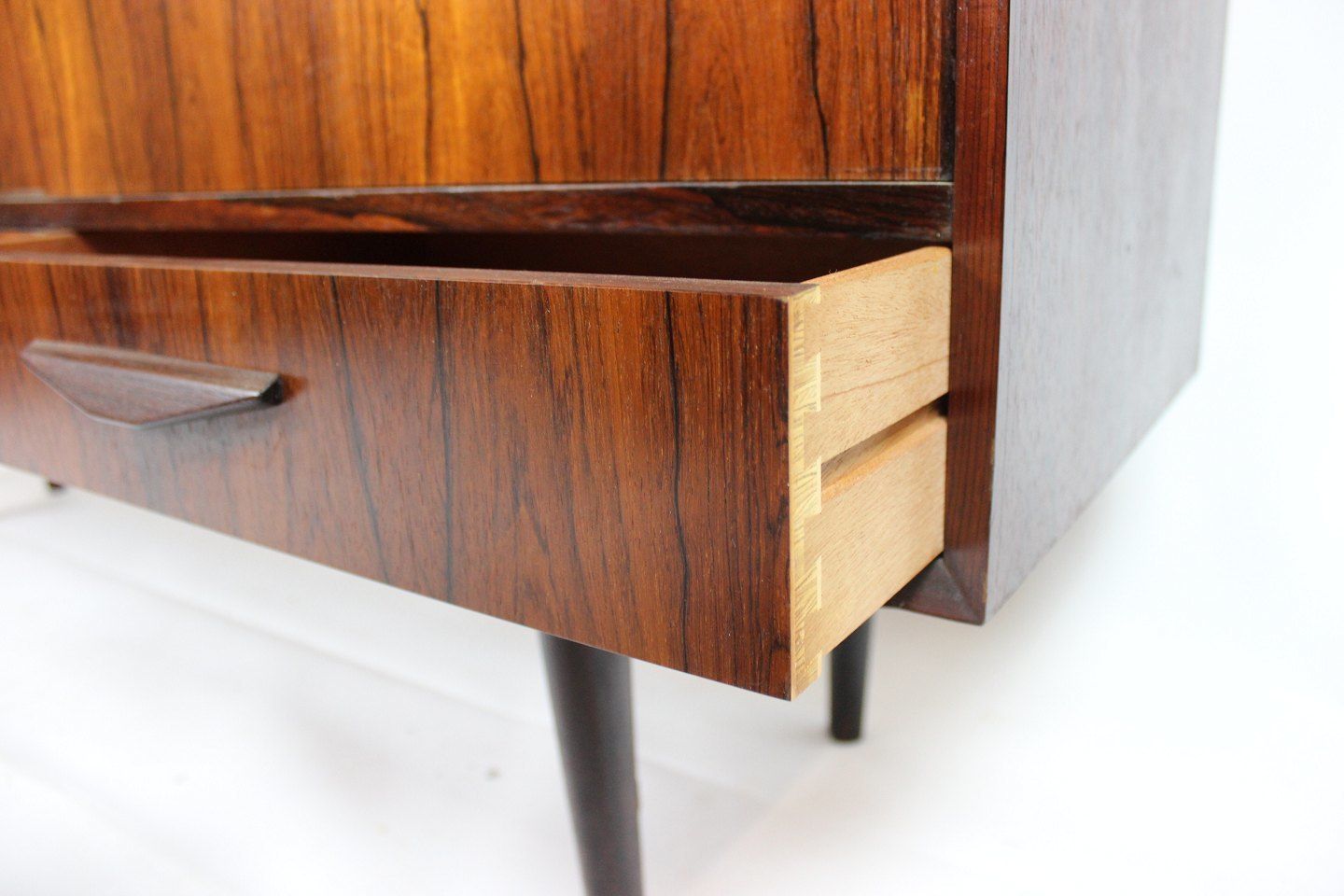 Sideboard In Rosewood Of Danish Design From The 1960s. photo vinterior