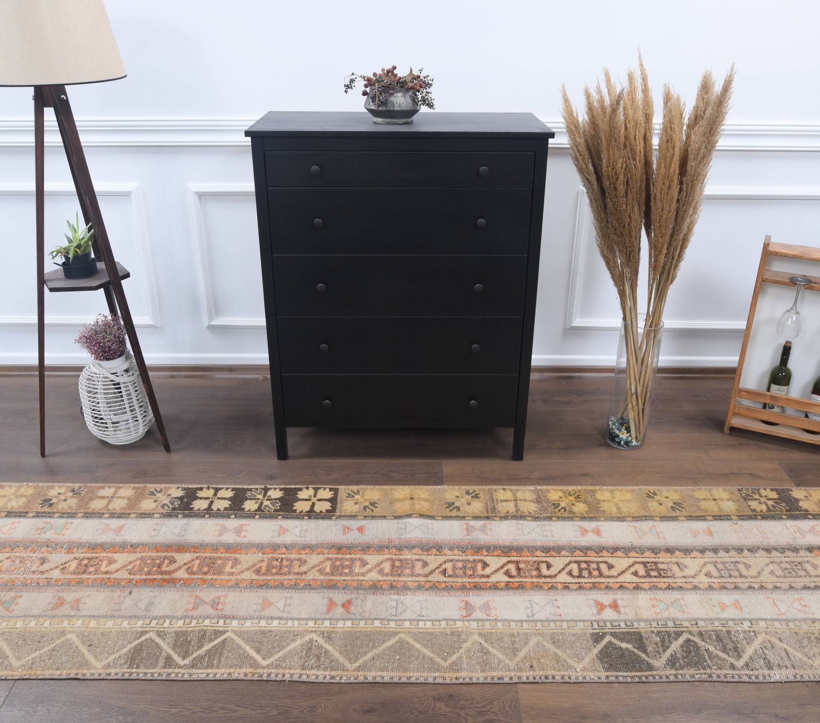 Turkish Vintage Runner, Oushak Handmade Wool Rug, Patchwork Rug, Hallway Rugs, Farmhouse Decor, One Of A Kind, Folk Art, Anatolian photo furniture