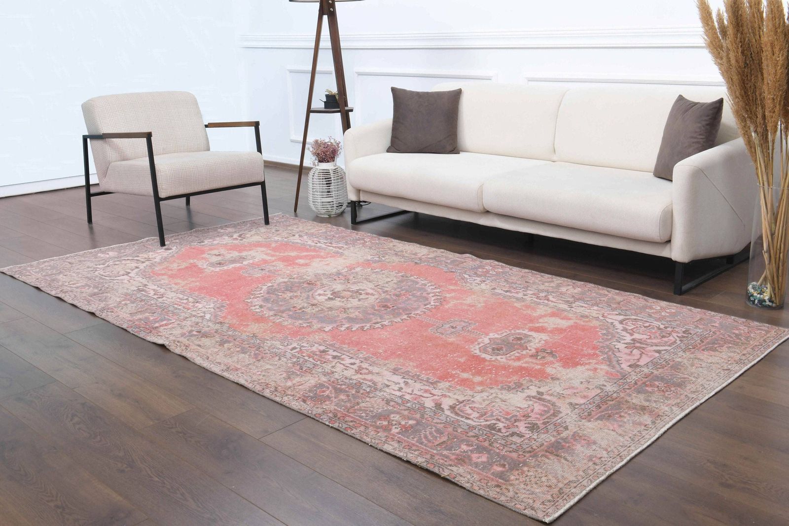 Turkish Oushak Vintage Rug, Handmade Wool Rug, Red Area Rug, Rustic Carpet, Farmhouse Decor, One Of A Kind, Made In Turkey photo furniture