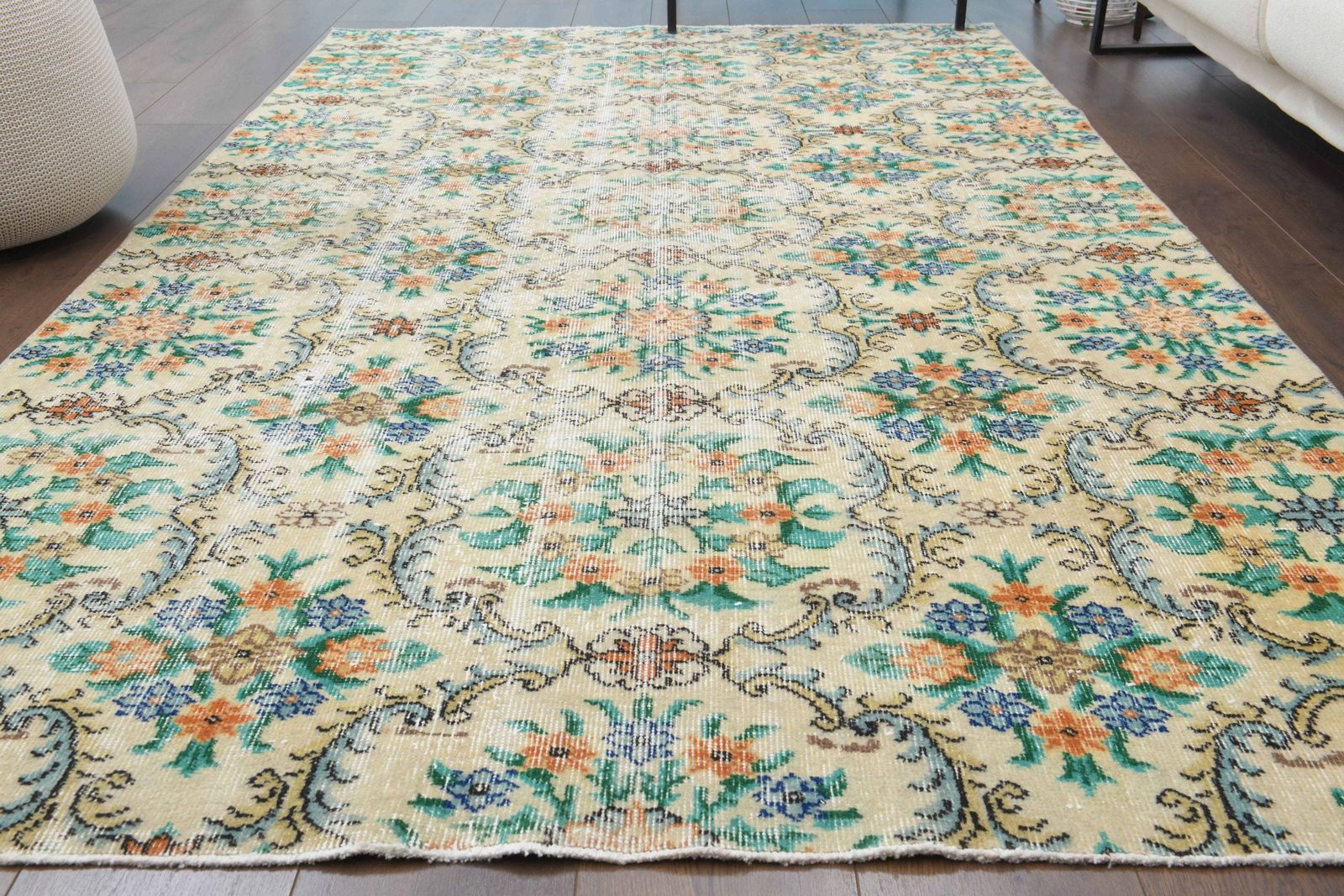Turkish Oushak Handmade Wool Rug, Beige Floral Area Rugs, Farmhouse Decor, One Of A Kind Anatolian Rug, Bohemian Rug photo Textiles