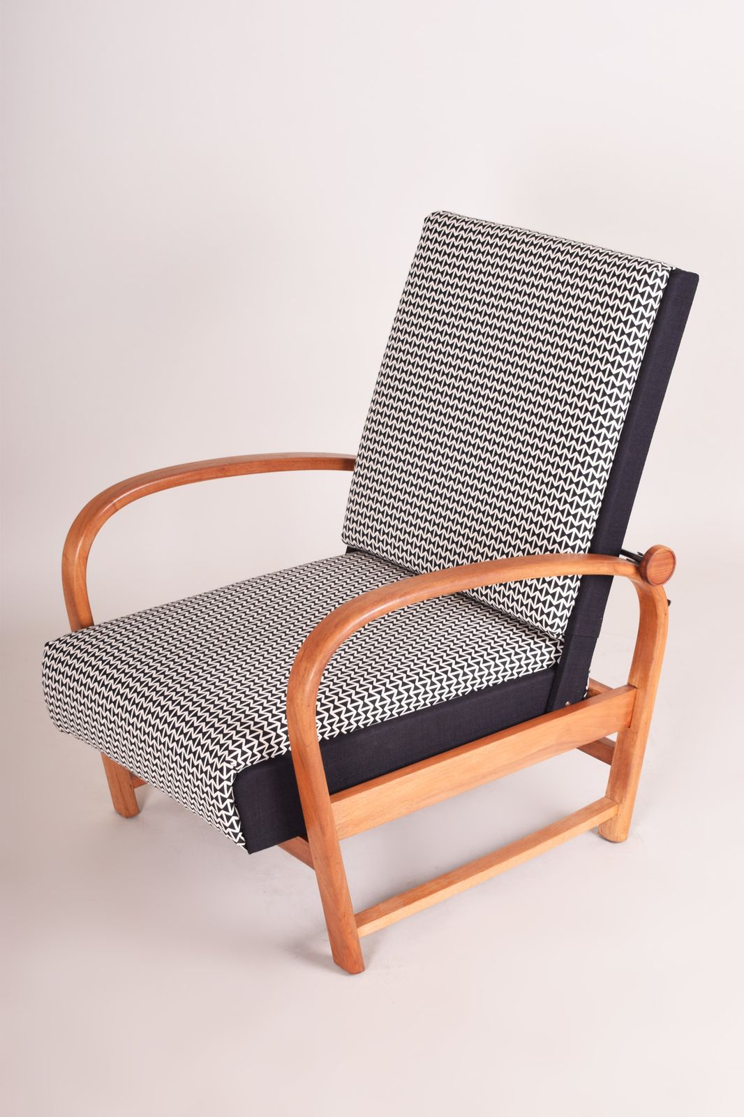 Art Deco Reclining Chair Made In 1930s Germany By Thonet. Restored Matte Finish photo 1200.0