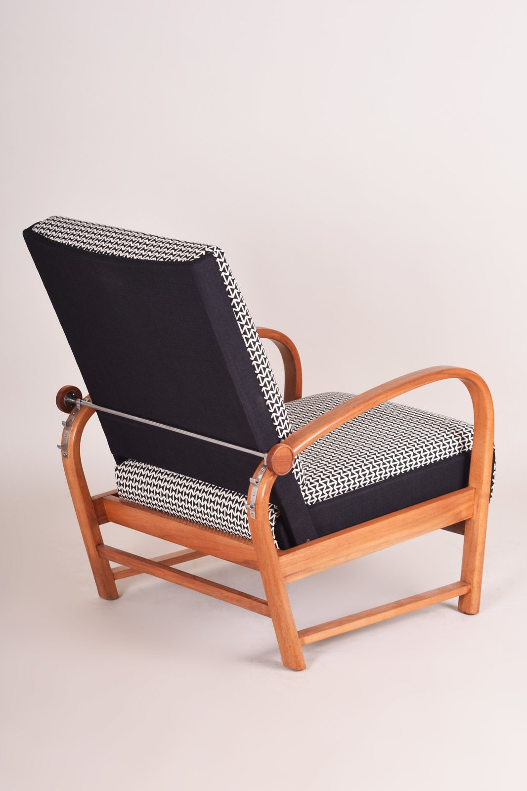 photo furniture Art Deco Reclining Chair Made In 1930s Germany By Thonet. Restored Matte Finish