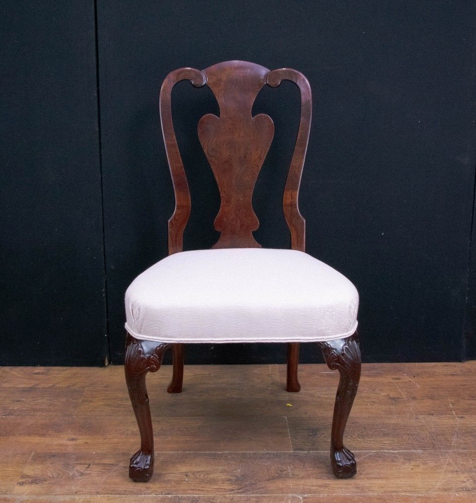 photo furniture Set Queen Anne Dining Chairs In Mahogany
