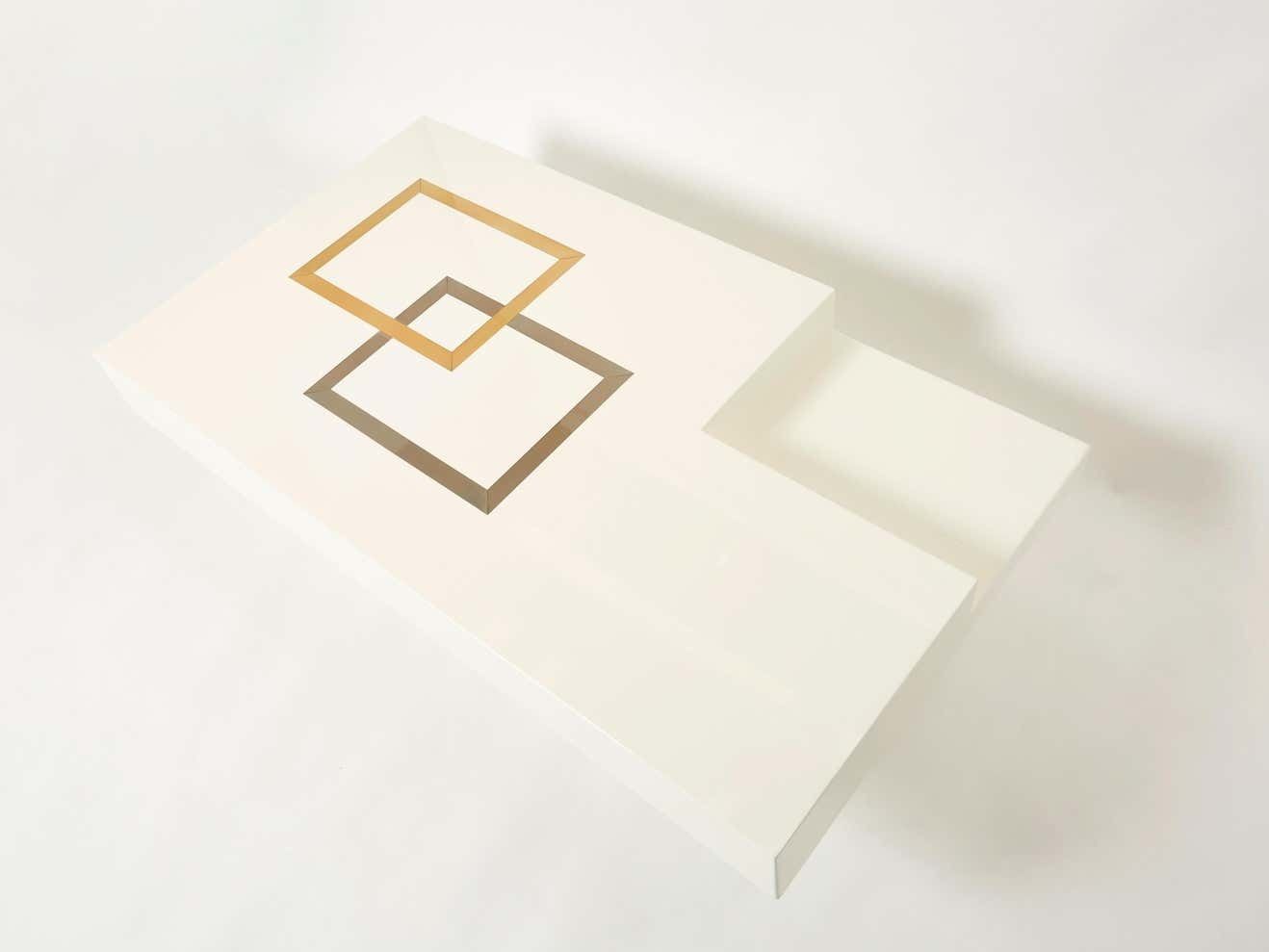 Grande table basse italienne Antonio Pavia en laque blanche et laiton acier, années 1970 photo furniture