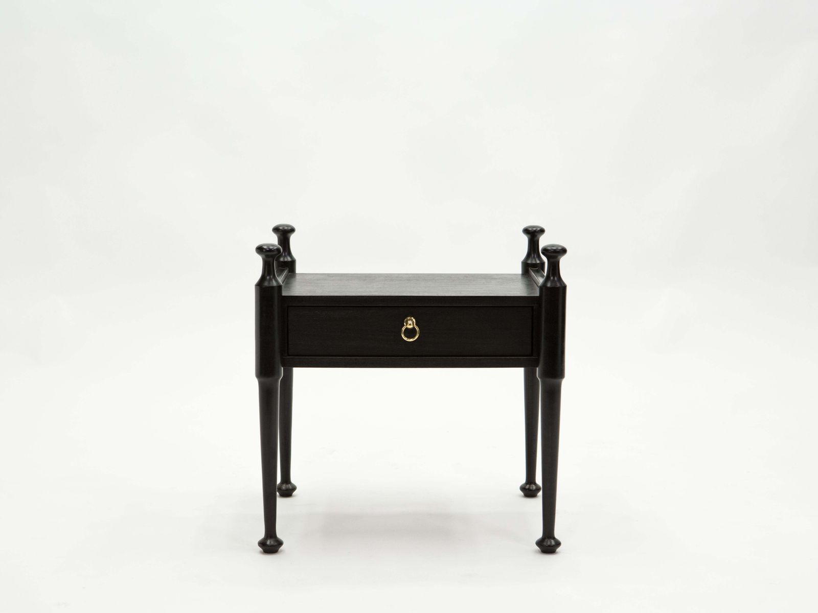 photo vintage Paire de tables de chevet françaises en bois teinté noir et laiton, années 1970