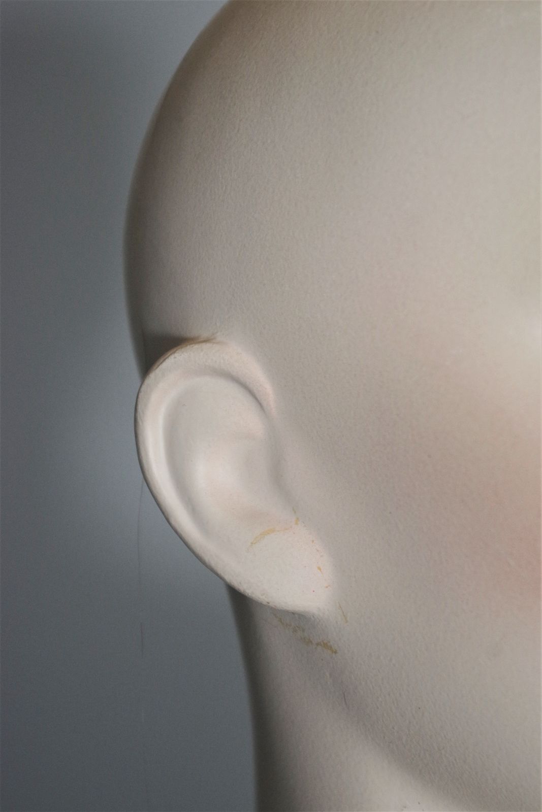 photo furniture Woman Mannequin In Polypropylene 70s