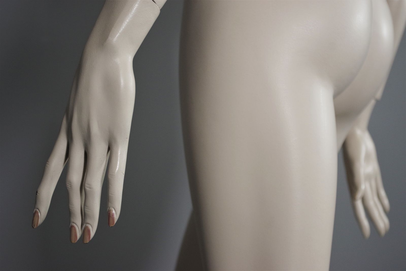 Home Decor Woman Mannequin In Polypropylene 70s photo