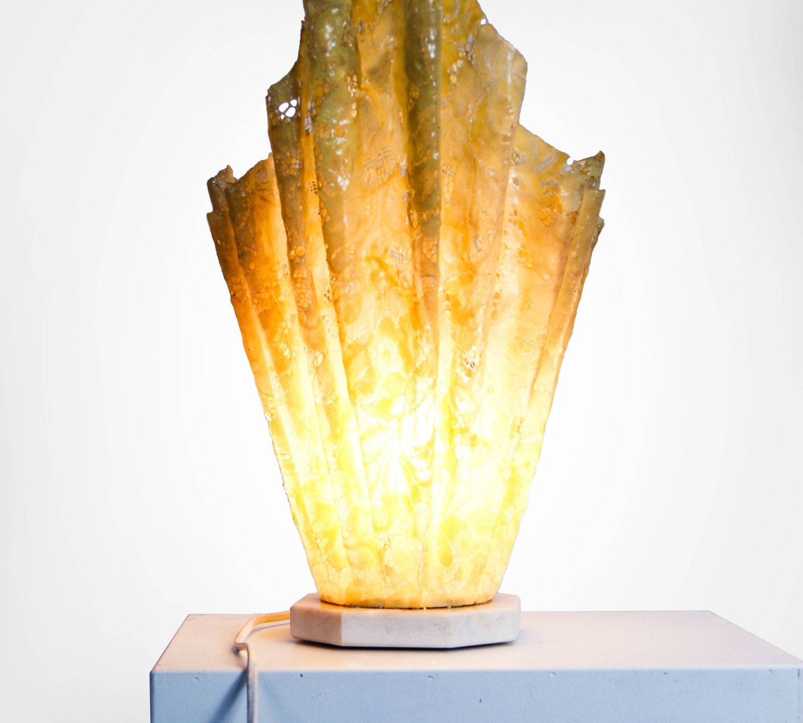 1980s French Modern Fibreglass Lace Handkerchief Table Lamp photo Lighting