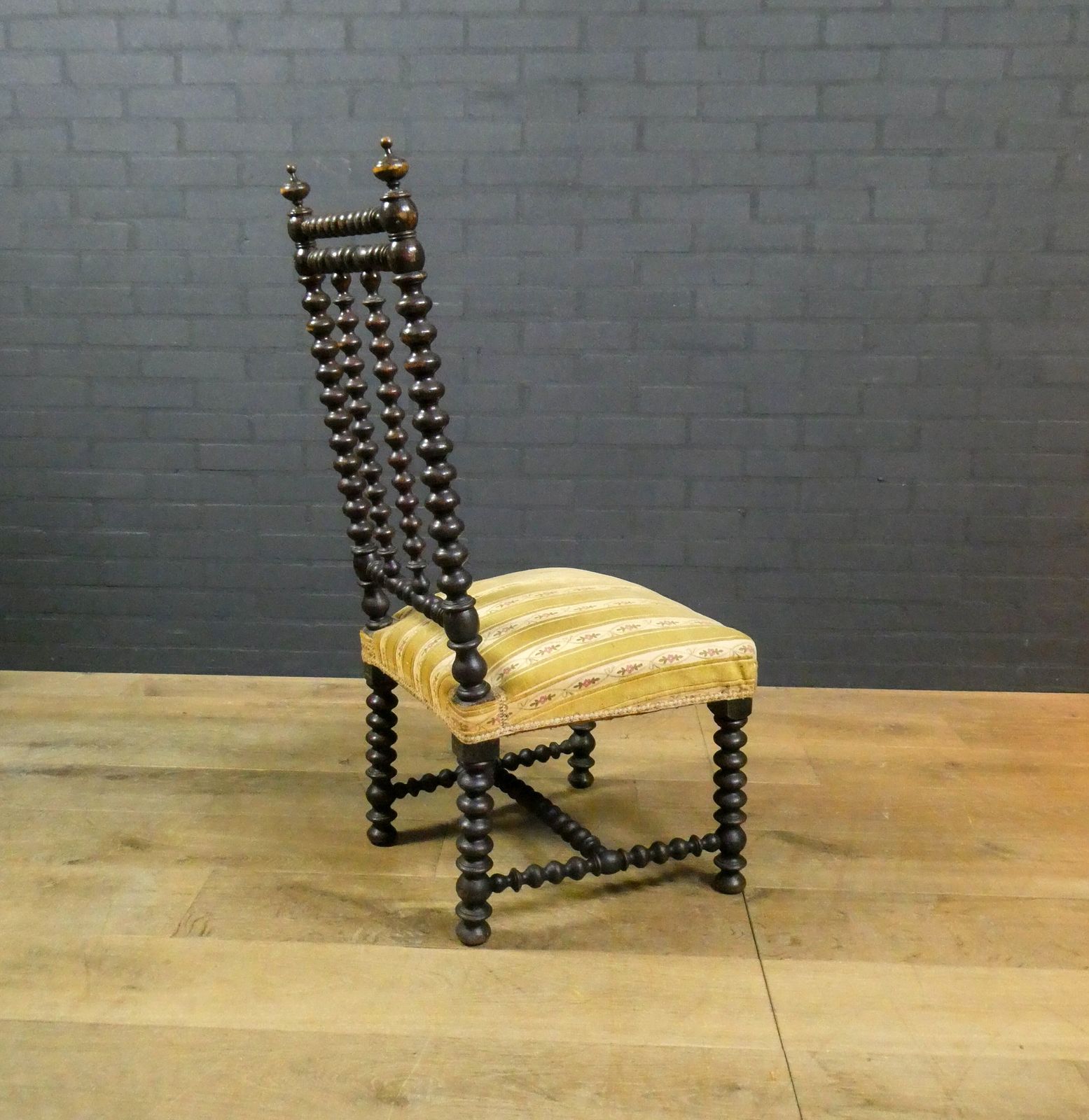 Antique Bobbin Chair photo vinterior