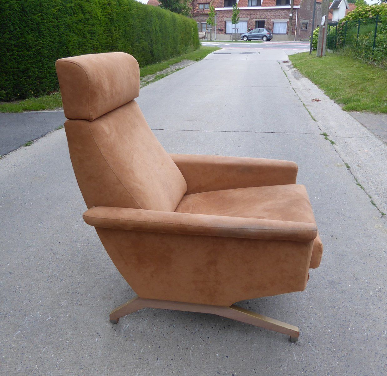 Shelby Lounge Chair By Georges Van Rijck For Beaufort photo for sale