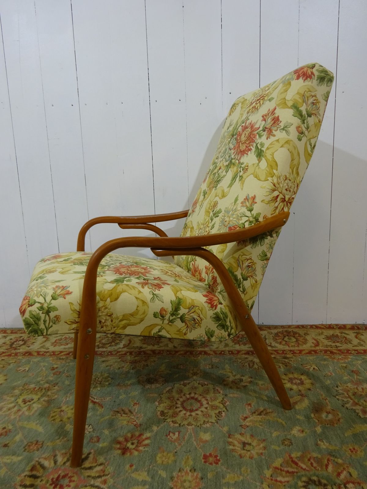 photo vinterior 1960's Lounge Chair By Ton, 1960s