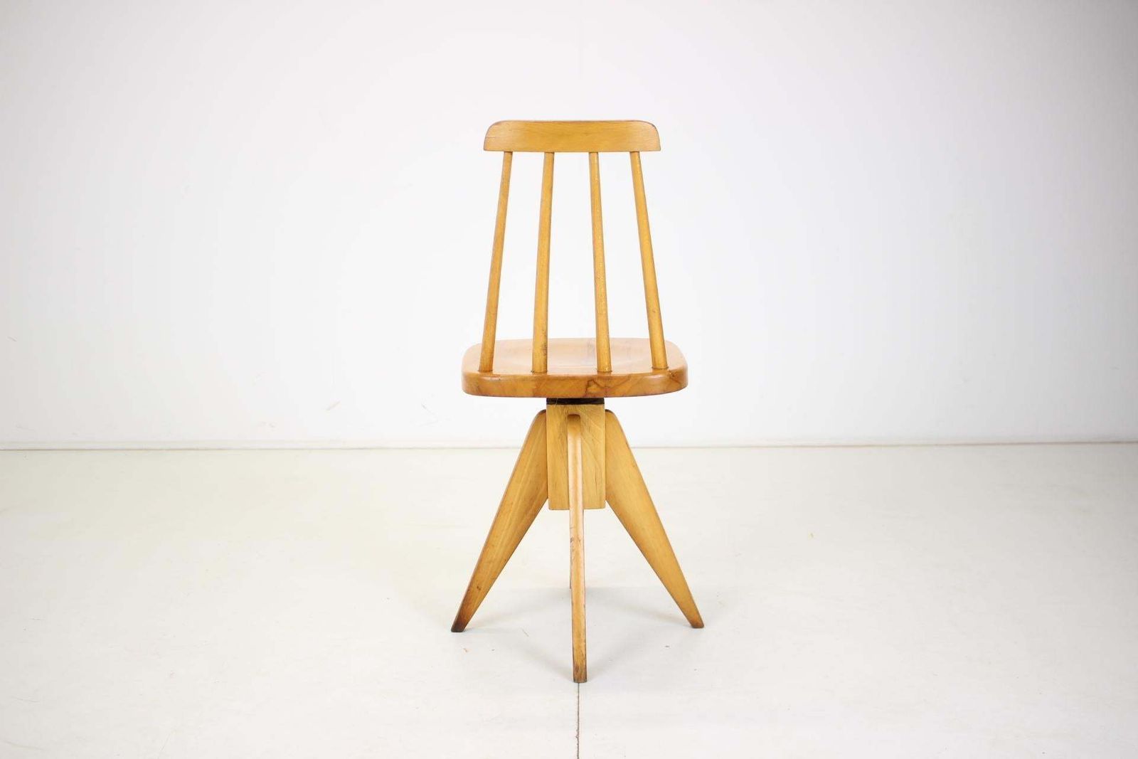 Midcentury Wood Revolving Chair, Czechoslovakia, 1970s photo vinterior