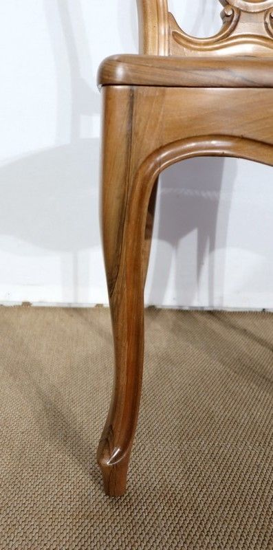 photo vintage Set Of 5 Solid Walnut Chairs In The Louis XV Style, Napoleon III Period   Mid 19th Century