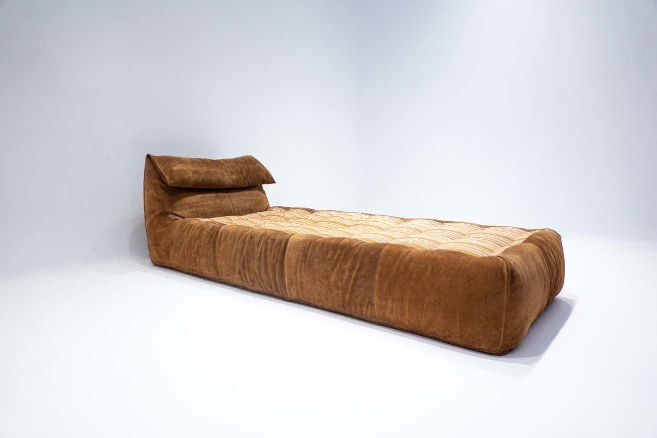 Mid Century Modern Bambole Daybed By Mario Bellini, Suede, C&B Italia, 1970s photo furniture